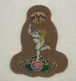 Beret Badge - B/W Officers Royal Sig - Sand - Tudor Crown