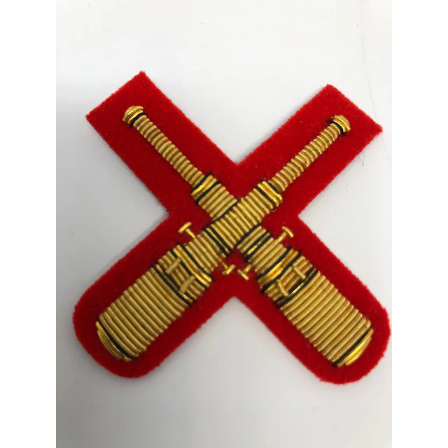 Mess Dress - Qualification Badge - RA Master Gunner - Gold on Scarlet
