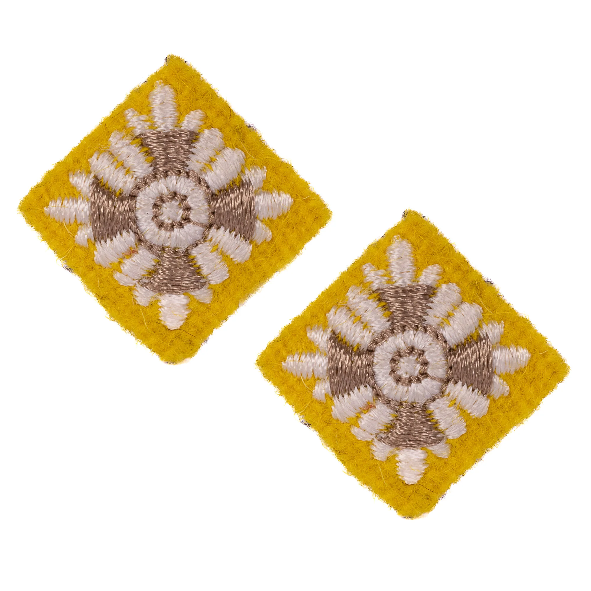 Royal Lancers - Yellow Star - Brown/Cream - 18mm x 18mm - Pairs